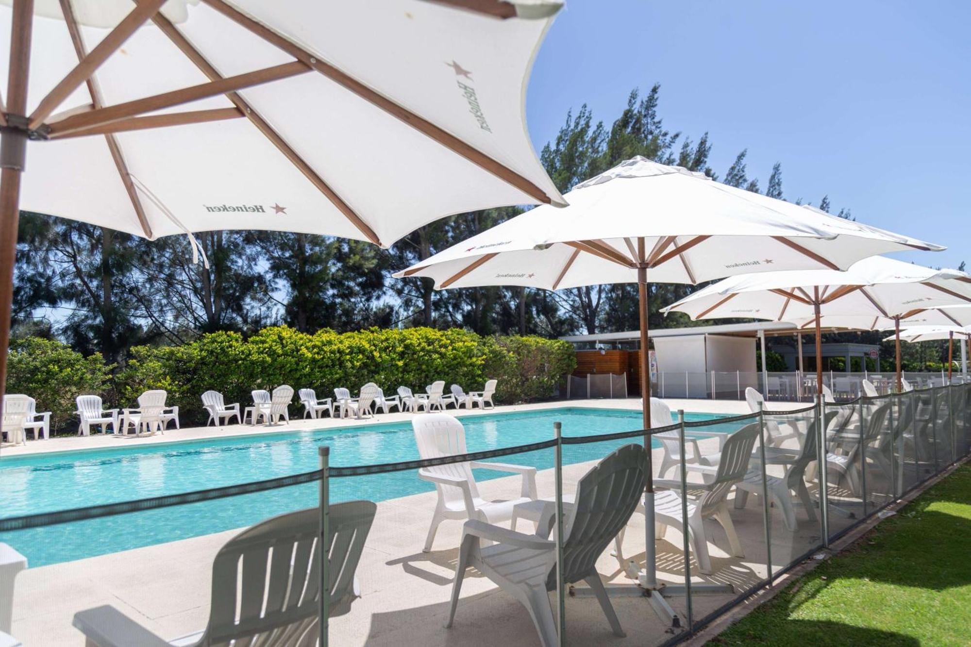 Howard Johnson Hotel&Resort Funes Exterior foto