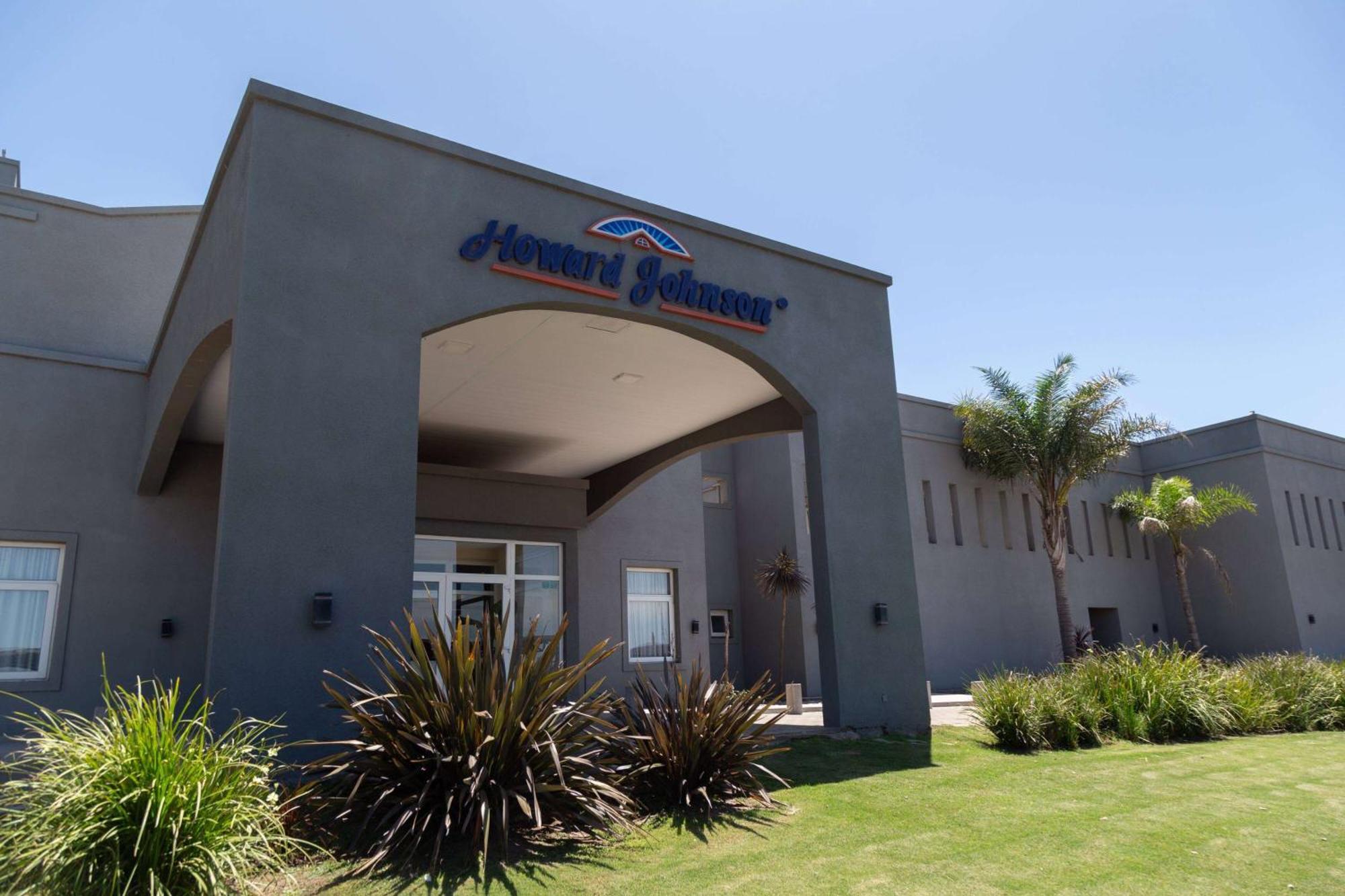 Howard Johnson Hotel&Resort Funes Exterior foto